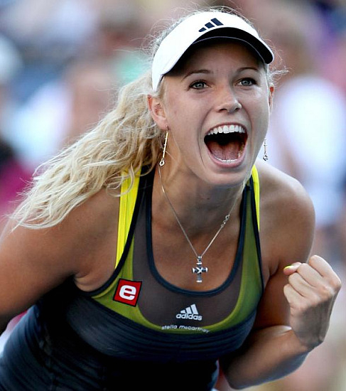 Возняцки Каролин 