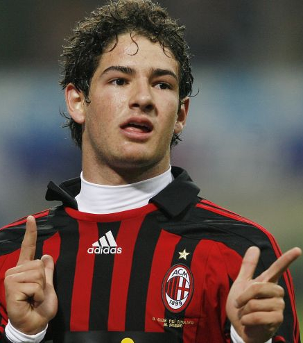 Пато Алешандре 