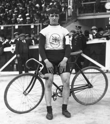 Джонс Бенджамин