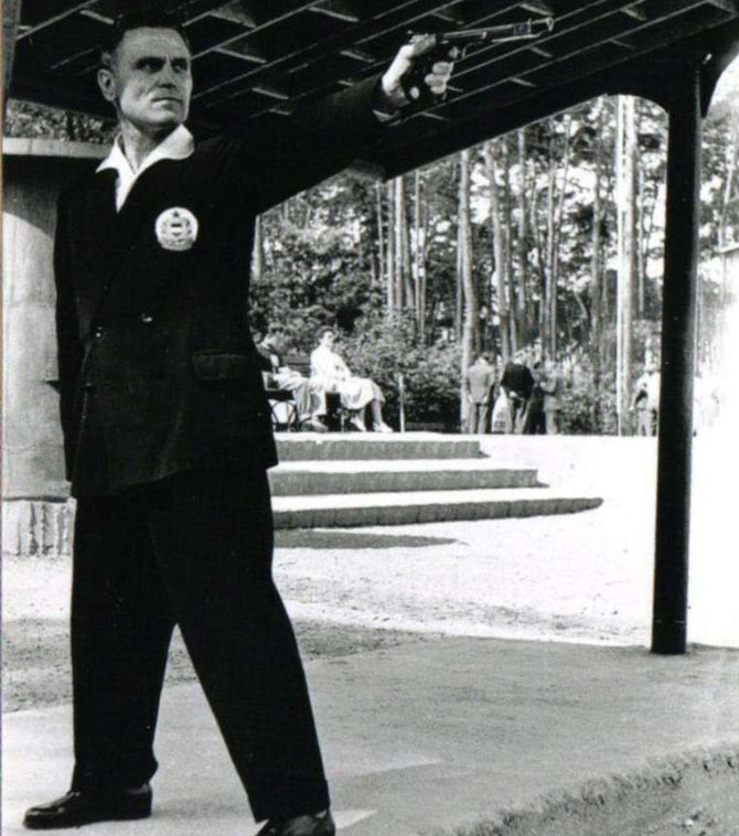 Такач Карой