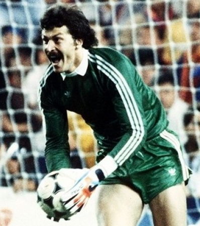 Дукадам Хельмут