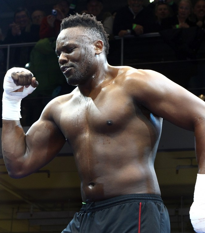 Чисора Дерек