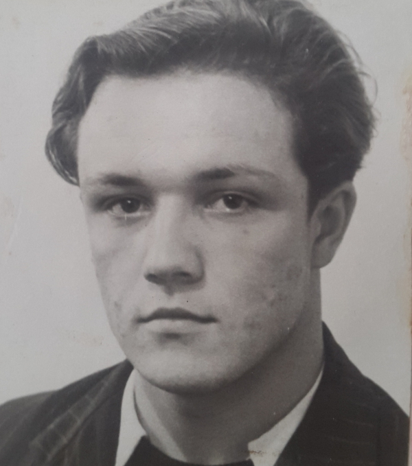 Юничев Харис