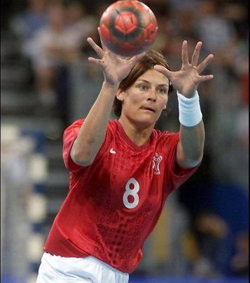 Боттзау Тина