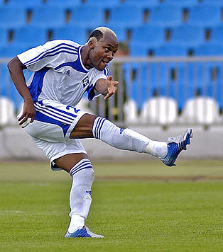 Бранко Серж