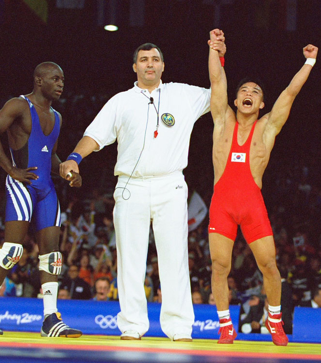 Сим Квон Хо