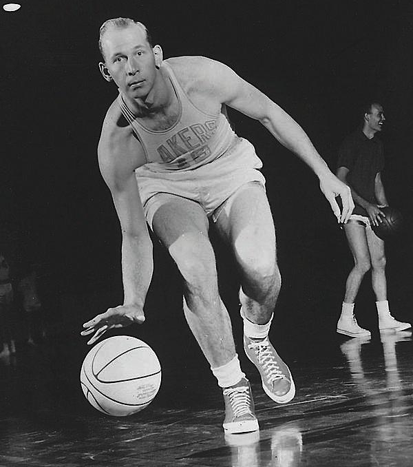 Миккелсен Верн